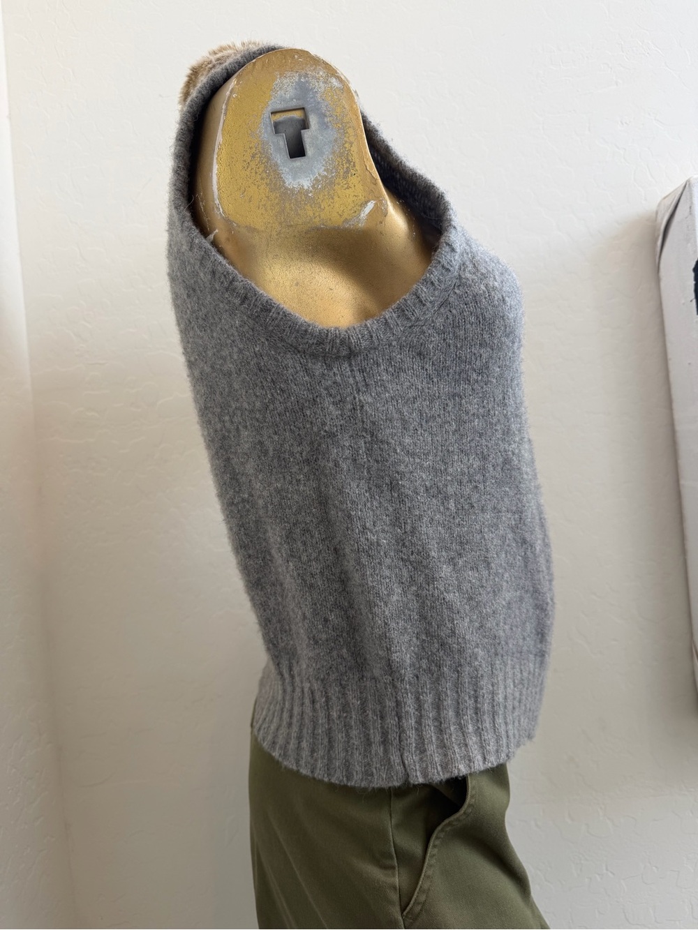 Eddie Bauer Wool Alpaca Blend Faux Fur Trim Full Zip Sweater Vest M - Picture 5 of 8